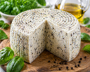 Ser Pecorino Primosale Con Pepe -  Owczy z pieprzem 