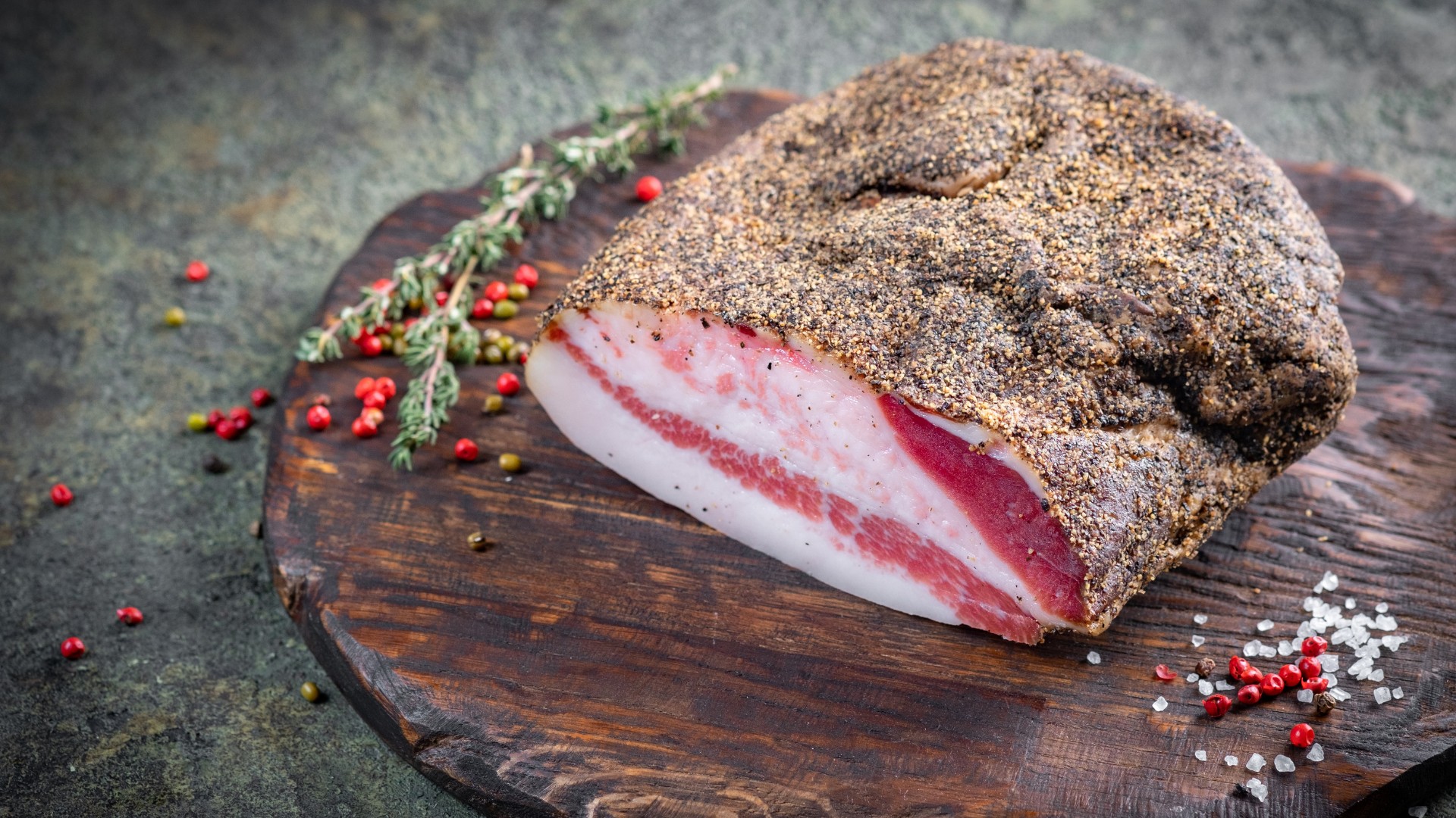 Czym różni się guanciale od pancetty?