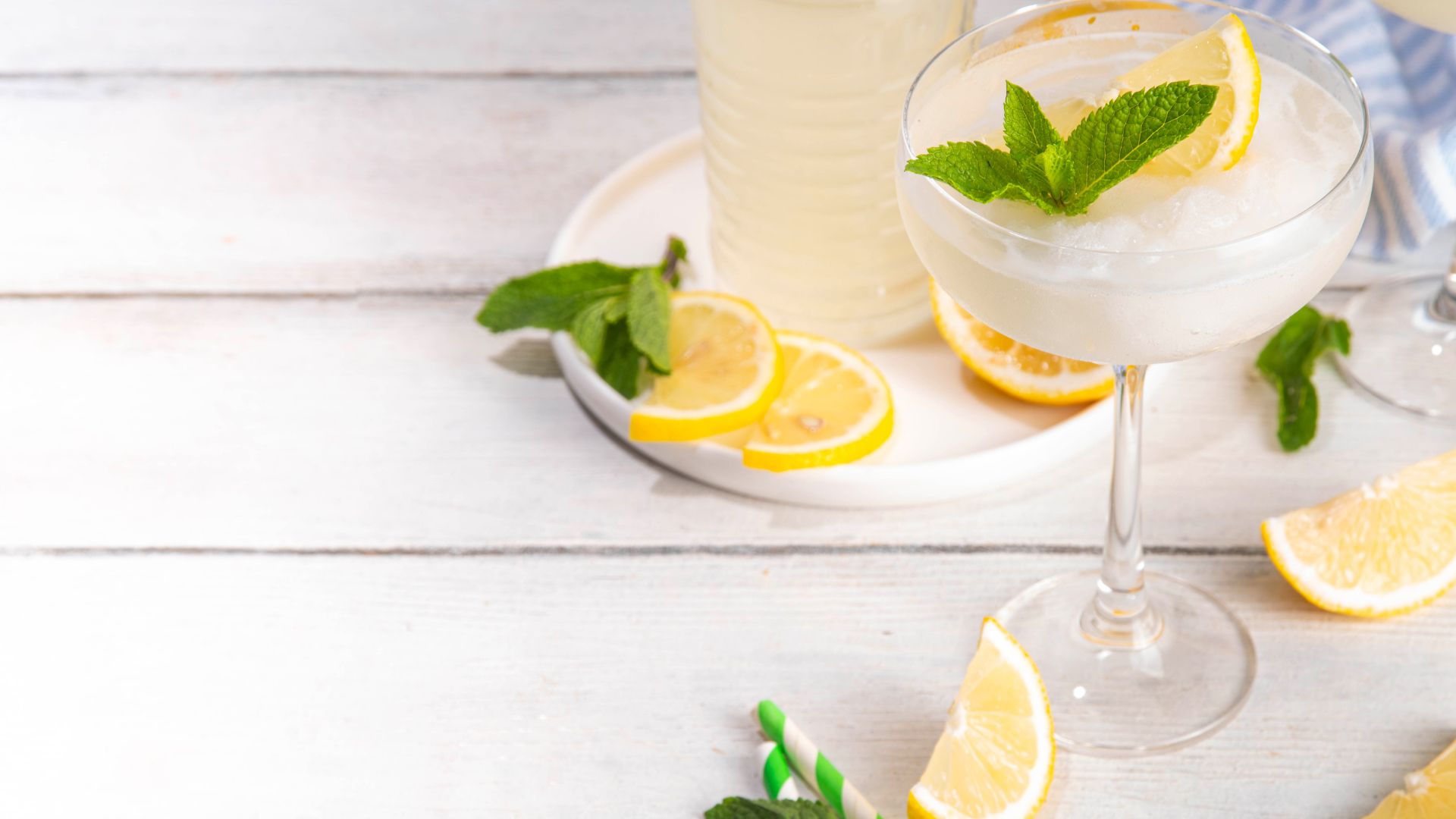 Limoncello – jak się je pije i do jakich deserów pasuje?